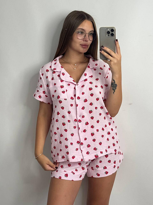 Жіноча піжама з шортами муслінова Полуничне смузі L Харків - фото 3