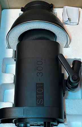 Фотовспышка: Neewer S101-300W. Pro. Студийная. Киев