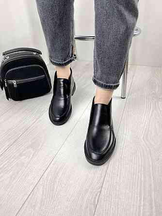 Daragani Жіночі черевики Daragani чорні натуральна шкіра весна-осінь розмір 36-40 (3156) Коломия