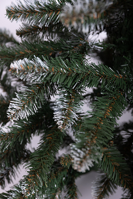 Зелена штучна ялинка 130 см з білими кінчиками Київ - фото 7