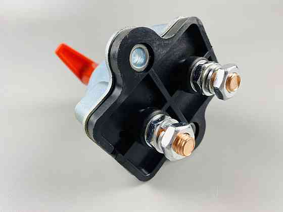 Выключатель массы универсальный механический дистанционный 12/24В (красная медь) 250A + замок + 2 ключа Мукачево