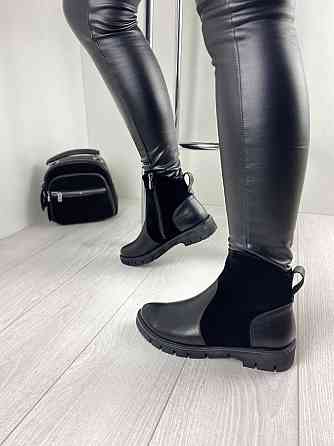 Жіночі черевики 21772 чорні шкіра+замша натуральна висота 11см (38р.39р.40р.) (1211) Коломия