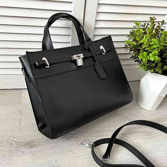 Стильна, дуже гарна сумочка. Зручна, гарна, сумочка на три відділення Київ