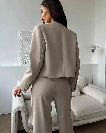 Женский лаконичный костюм с укороченным жакетом на подкладке и широкими брюками кашемир Мокко, 46/48 Одесса