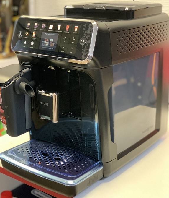 Кофемашина без пробега Philips 5500,витринный вариант ,ГАРАНТИЯ-1 год Київ - фото 5
