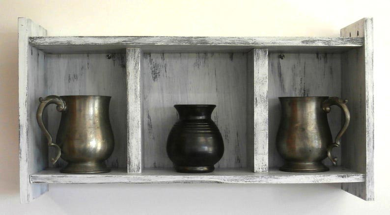 Полка над унитазом 