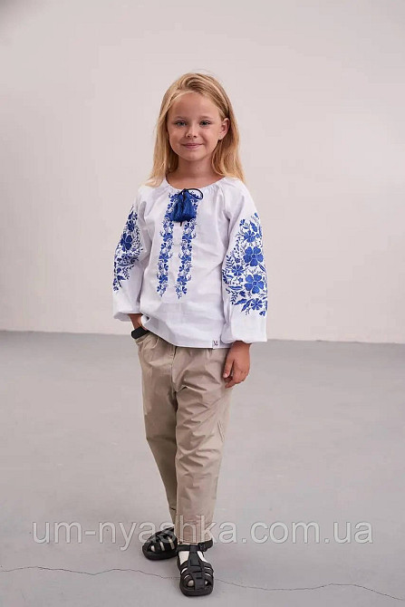 Дитяча вишиванка з синьою вишивкою  Фіалка червона Кривий Ріг - фото 9