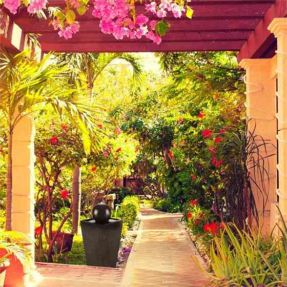 Кенигсбрунн фонтан солнечный 200 л/ч светодиодный аккумулятор базальтовый вид (Германия, читать описание) Ровно