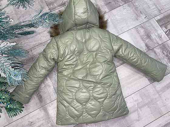Зимняя курточка на девочку в зеленом цвете 140 Николаев