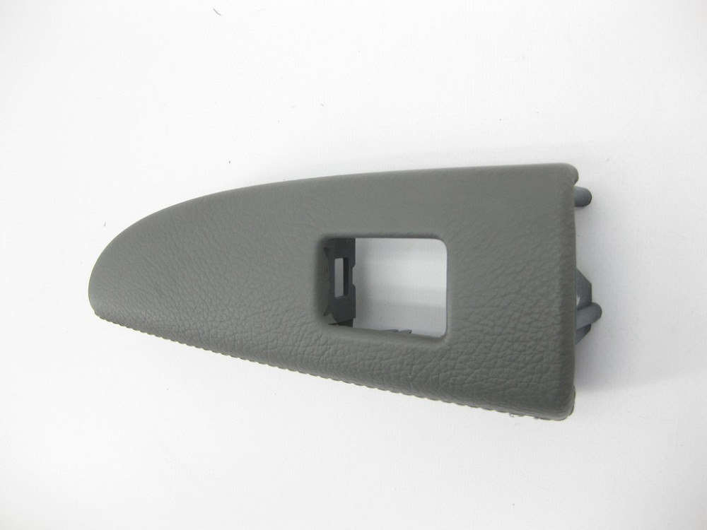 Mercedes-Benz  A2217200689 7H91 Облицювання сіра шкіра кнопки склопідйомника на передній правій дверній карті S-Class W221 Одесса - изображение 4