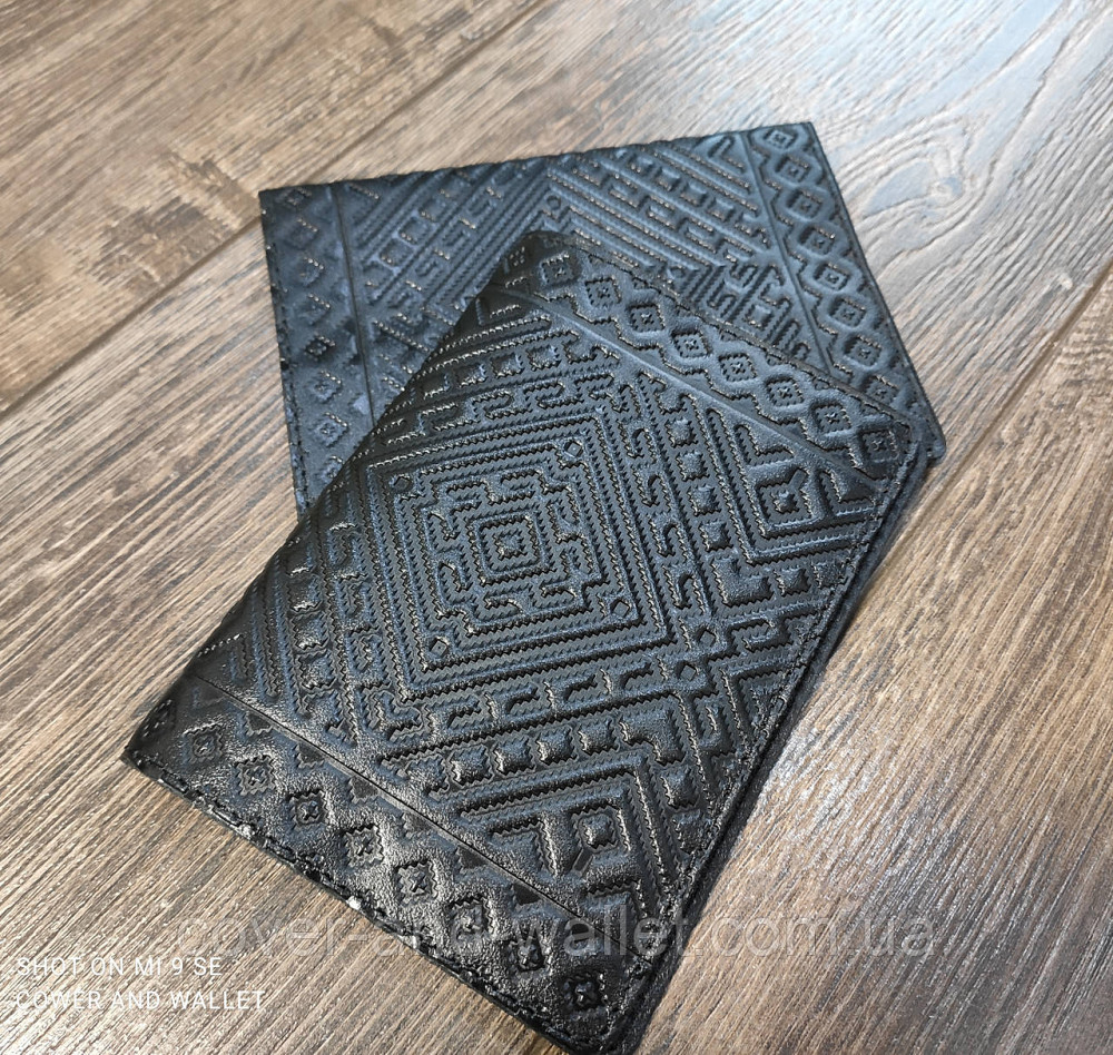 Стильна шкіряна обкладинка на паспорт із ромбами Shvigel Київ - фото 1
