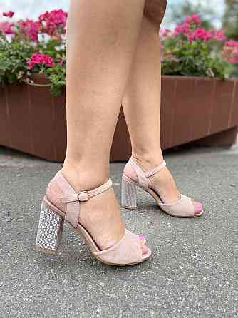 PLPS Босоніжки жіночі пудрові PLPS 285-3 з еко-замші на стійких підборах / Босоніжки на літо р. Коломия