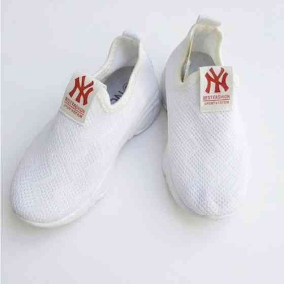 Кросівки спортивні текстильні білі маломірять 17,5см 29р Київ