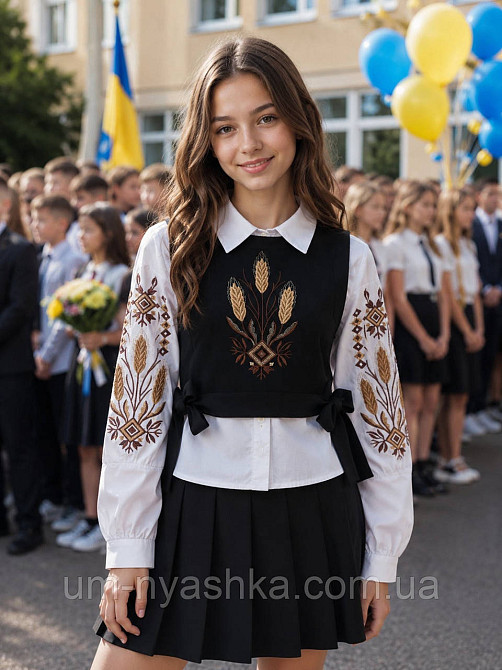 Біла сорочка + жилетка з вишивкою 122-152 від 122 до 140 Кривий Ріг - фото 1