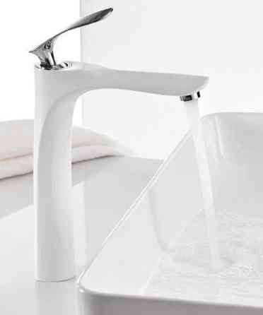 Смеситель дизайнерский для раковины кран в ванну однорычажный WanFan люкс качества белый-хром Каменец-Подольский