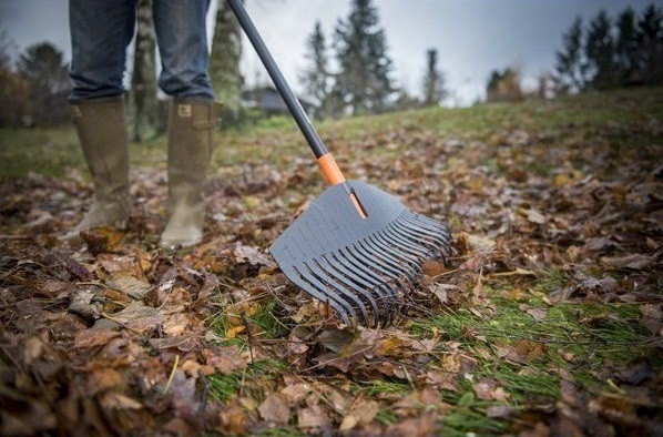 Віялові Граблі для Листя Fiskars "Solid L" (1003465/135016) Алюмінієві ,Пластик Нововолинськ - фото 5