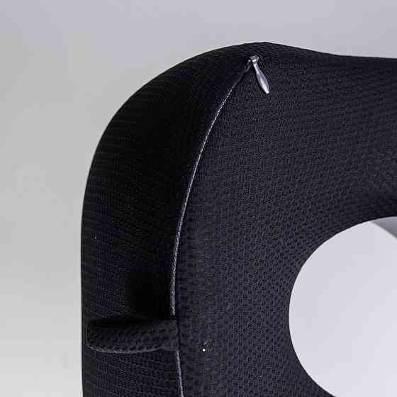 Охлаждающая U-образная подушка для шеи Camelback черная Киев