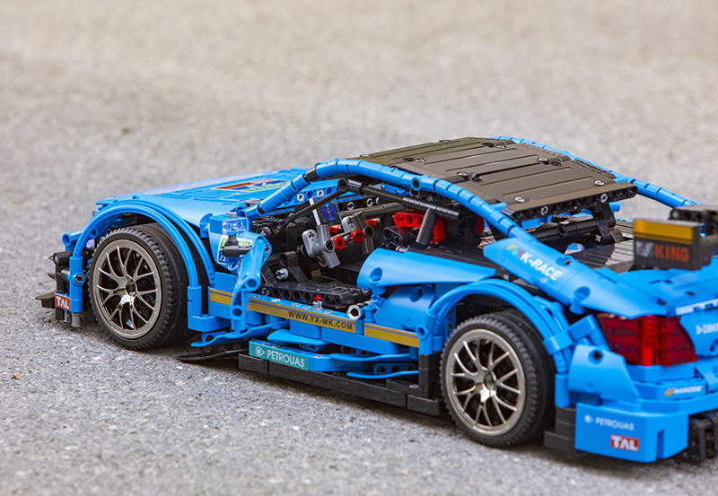 Детский конструктор cпортивный автомобиль Mercedes Benz C63 на радиоуправлении 1:8  на 1989 дет. MOULD KING Каменец-Подольский - изображение 3