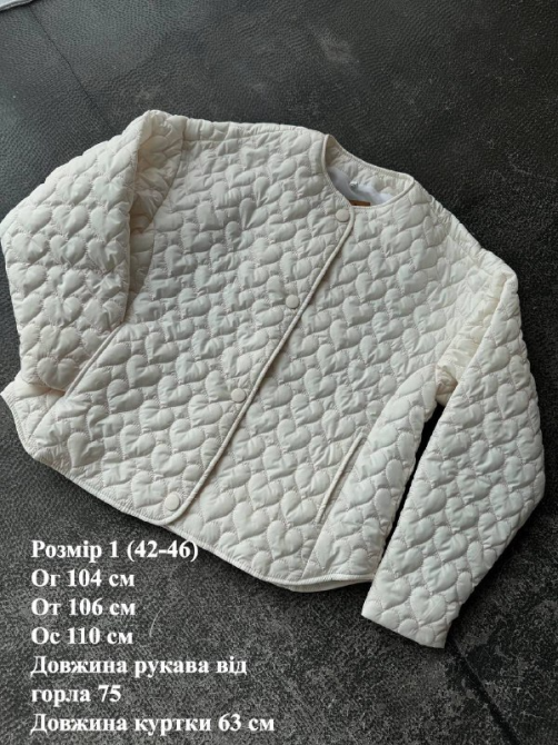 Женская повседневная куртка с сердечками на кнопках плащевка Лаке на силиконе Одесса - изображение 2