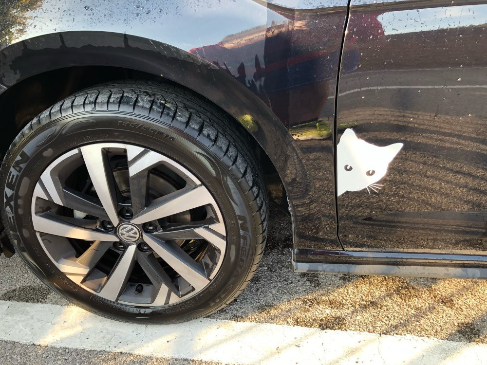 Наклейка на авто Вовк та Кіт Біла світловідбивна Київ - фото 3