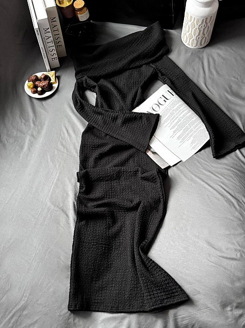 Женское элегантное нежное платье из нежного трикотажа букле Черный Одесса - изображение 1