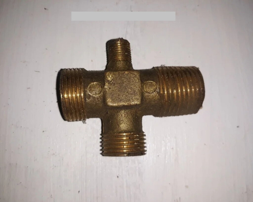 Крестовина крана тормозного ЗИЛ-130, ЗИЛ-131. 300208-П Харьков - изображение 1