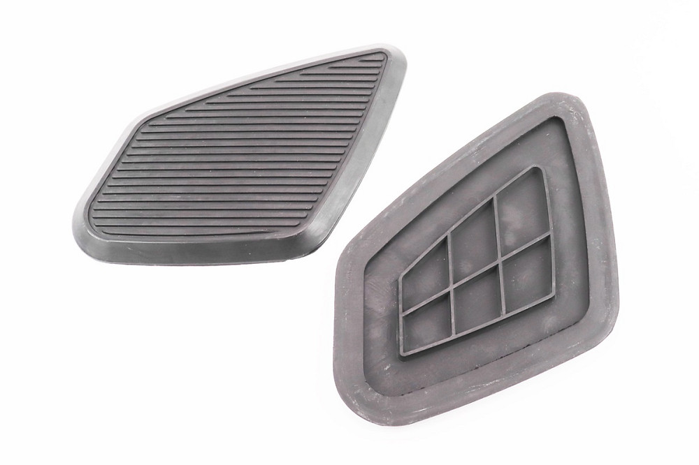 Накладка на бак гумова к-кт 2шт Киев - изображение 1