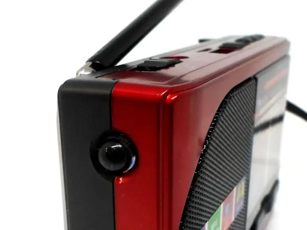 Радиоприемник Golon с LED фонариком, TF/USB, FM/AM/SW, аккумулятор и батарейки, портативное радио Одесса - изображение 4