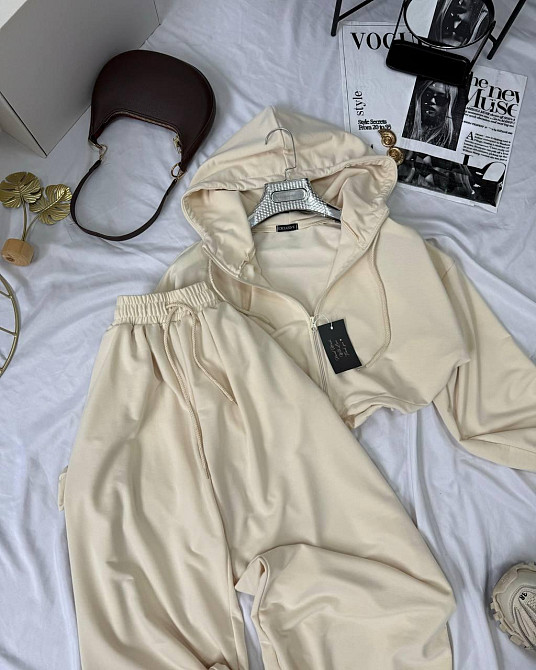 Женский прогулочный оверсайз костюм двойка: кофта и штаны двунитка Кремовый Одесса - изображение 2