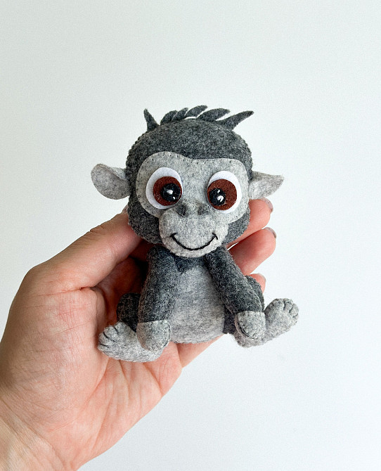 Іграшка з фетру ручної роботи Горила Київ - фото 1