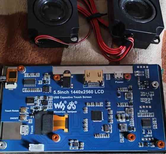 Портативний сенсорний монітор 5.5 дюйма з колонками. Київ