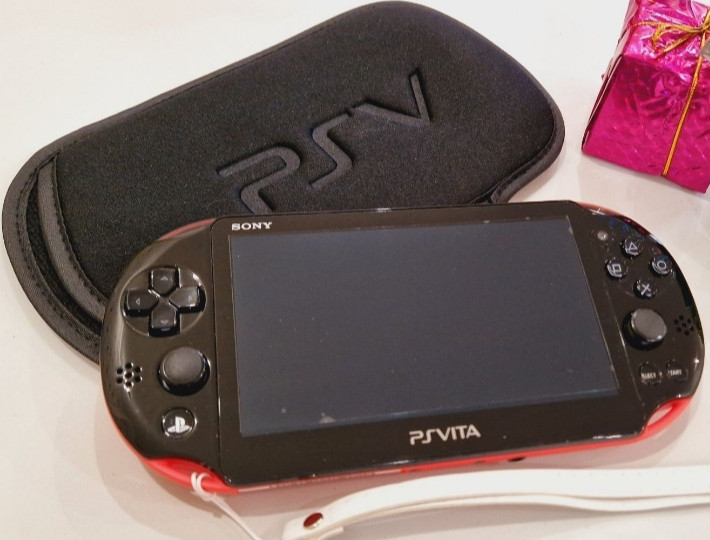 Приставка Очень красивая Sony Ps Vita Slim 64гиг с играми 67шт! Киев - изображение 4