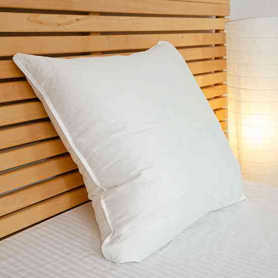 Подушка пухова YouStar 50% пух 50% перо Тік - пружна 70x70 см (Белый) Суми