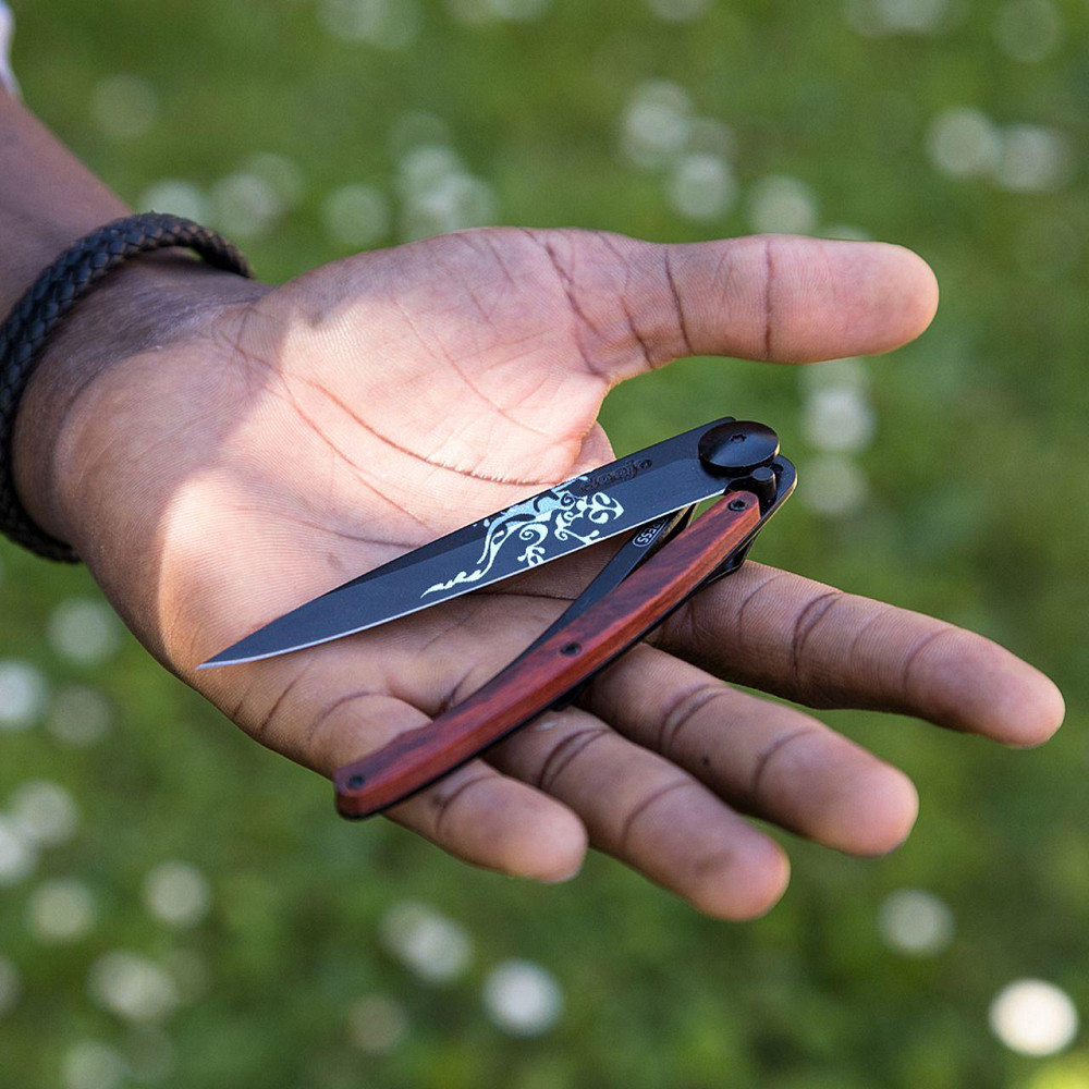 Универсальный Складной Нож с лазерной гравировкой Геккон Deejo 