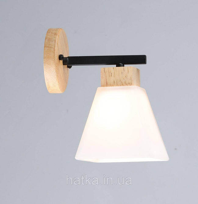 Бра з одним скляним плафоном N6608/1W (Чорний+Дерево) Київ - фото 1