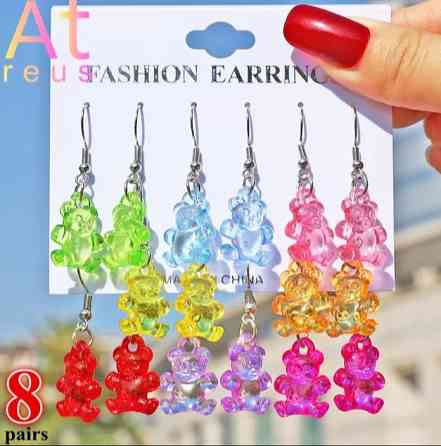 Детские серьги мишки, в наборе 8 пар - размер мишки 1,5*1см, смола Киев