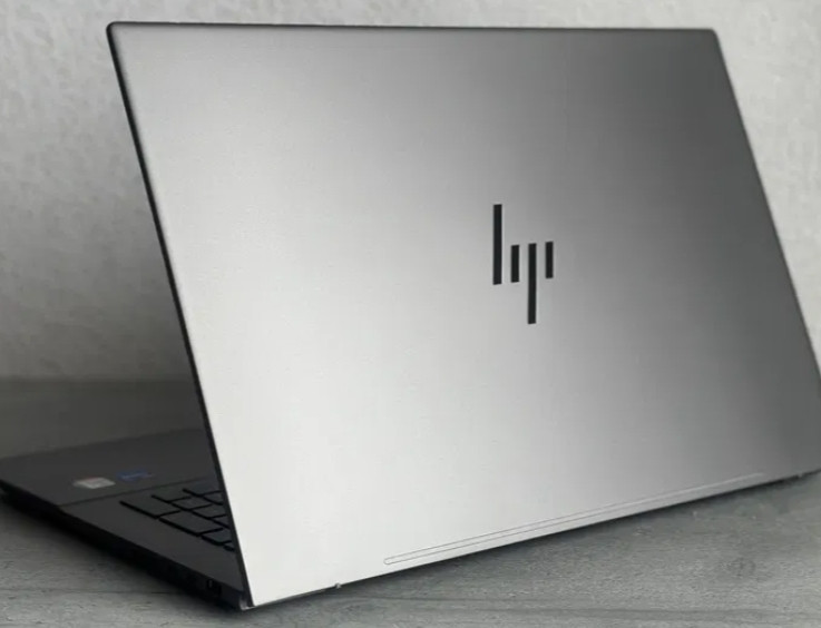 Ноутбук: (2023) HP ENVY (17.3