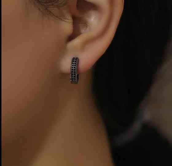 Серьги-кольца с чёрным цирконием – тёмный металл Киев