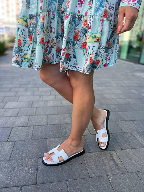 GREMMY Стильні жіночі шкіряні білі шльопанці на плоскій чорній підошві GREMMY 727 р. 36-40 Коломыя - изображение 7