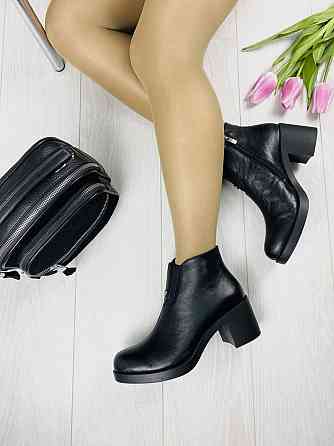 Injers Черевики жіночі INJERS чорні натуральна шкіра 39р. (1161) Коломия