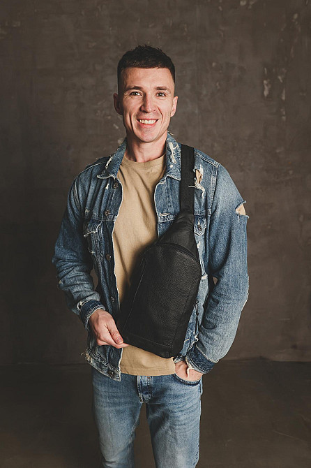 Чоловіча сумка-слінг із натуральної шкіри, сумка через плече SKILL Slow (Чорна) Суми - фото 6