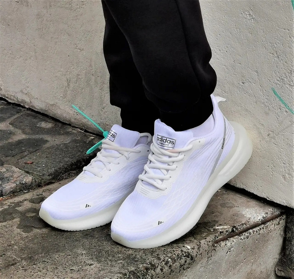 Кроссовки Adidas Белые Мужские Адидас Изи Boost (размеры: 40,41,42,43,44) Днепр - изображение 9