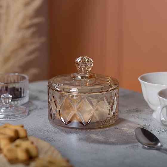 Коричневая стеклянная конфетница с крышкой 10 см Киев