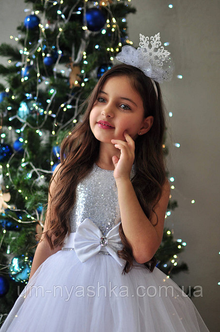 Сукня Сніжинка Біле ошатне плаття для дівчинки з паєтками Кривий Ріг - фото 3