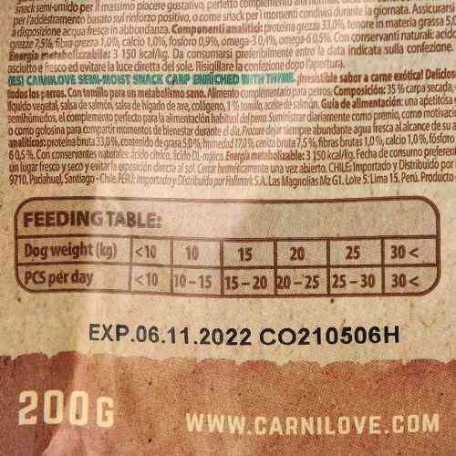 Лакомство Carnilove Dog Semi Moist Snack Carp with Thyme для собак для улучшения обмена веществ с карпом и тимьяном 200 г Киев