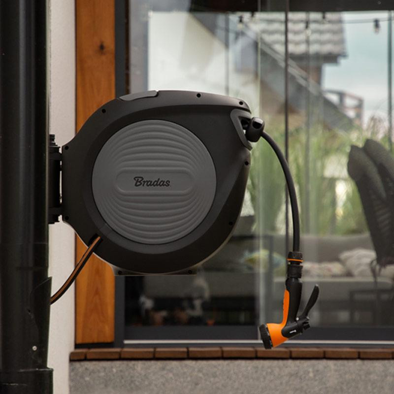 Автоматическая катушка BLACK LINE со шлангом 1/2