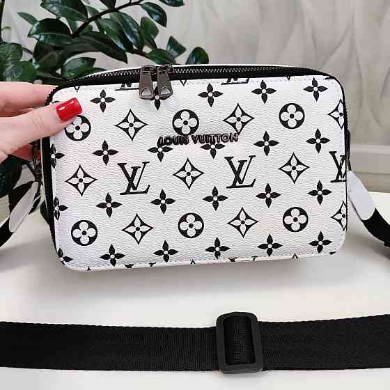 Брендова жіноча сумка. Жіноча сумка маленька через плече. Київ