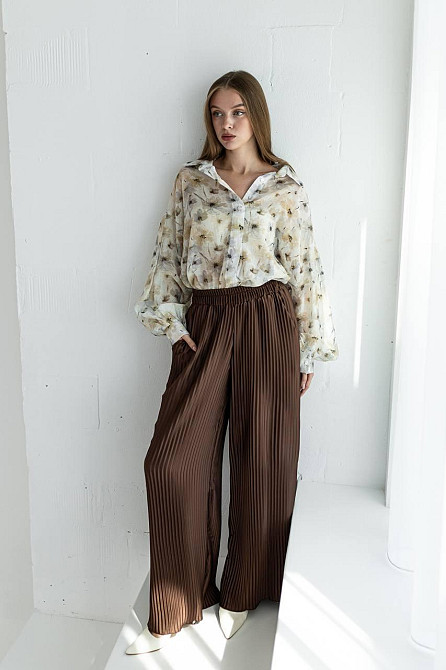 Женский романтичный костюм двойка: рубашка и плиссированные брюки дабл шелк армани + тенсел Одесса - изображение 2