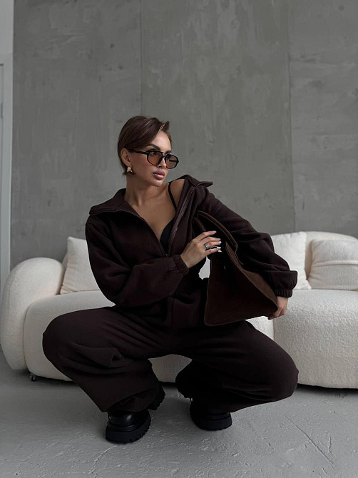 Женский стильный теплый комбинезон из флиса Шоколад Одесса - изображение 3