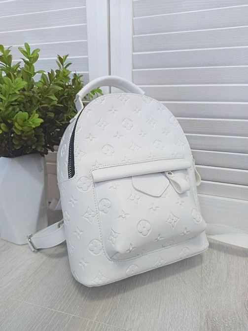 Женский рюкзак классический брендовый. Женский маленький брендовый рюкзак Белый 816 Киев - изображение 5